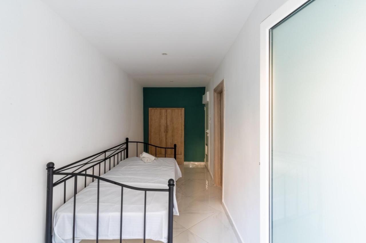 Aiolos Luxury Suite 3 Agios Dimitrios Near Metro Athen Exterior foto